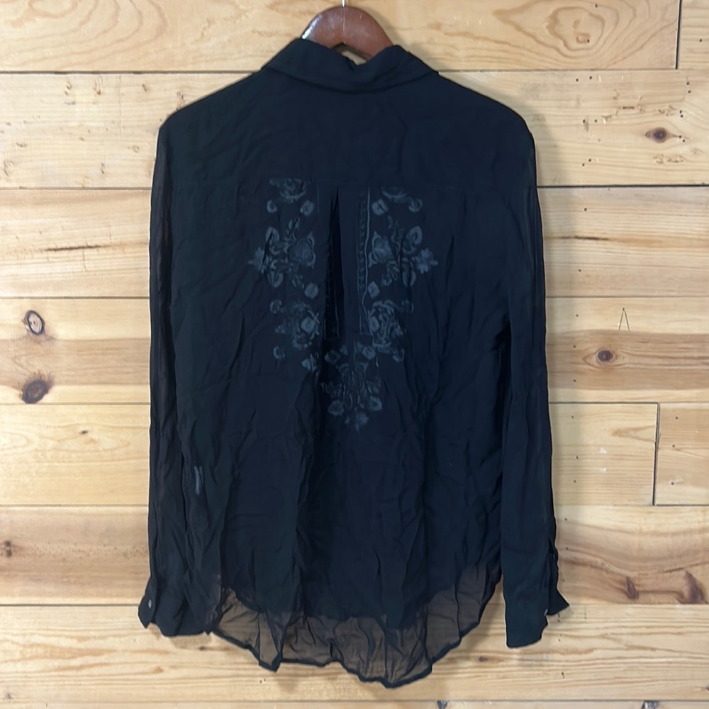 LAST CALL Karen Kane sheer henley button LS black crepe blouse top shirt LG - Picture 12 of 12